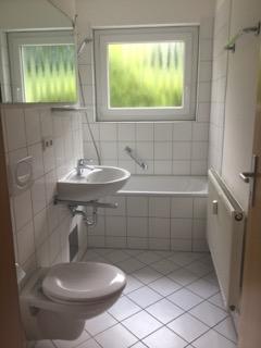 Auf gute Nachbarschaft: günstig geschnittene 2-Zi.-Wohnung - Foto 2