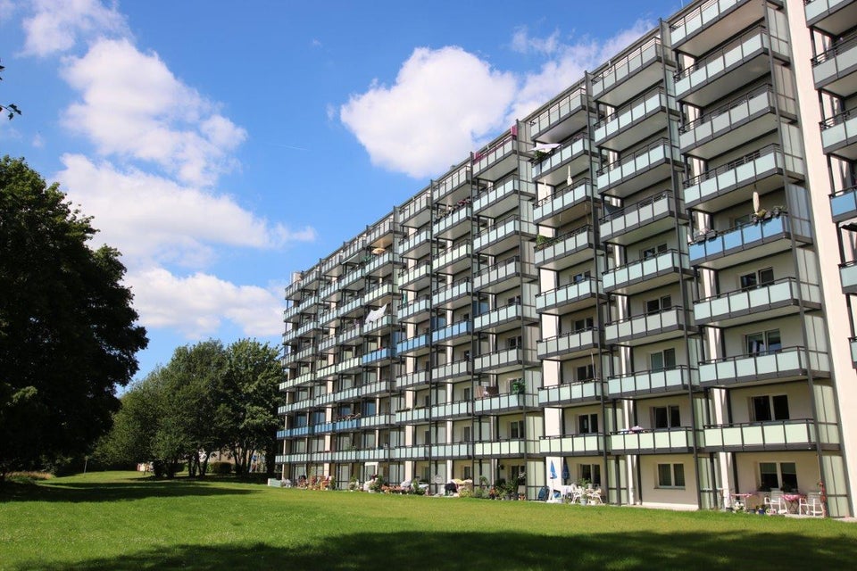Helle 2 Zi.Whg. mit Balkon und Aufzug in Kiel-Suchsdorf - Foto 1