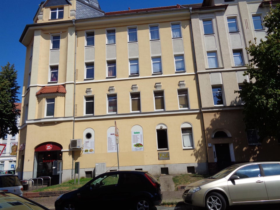 Hier wartet eine großzügig geschnittene Einraumwohnung auf Sie - Foto 2