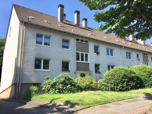 Frisch renovierte 1-Zi.-Whg. im Souterrain mit neuem Boden und Terrasse - Foto 2