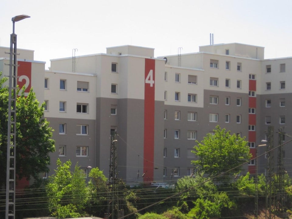 Perfekt geschnitten & frisch renoviert: Ihr neues 4-Zimmer-Zuhause mit Balkon - Photo 2