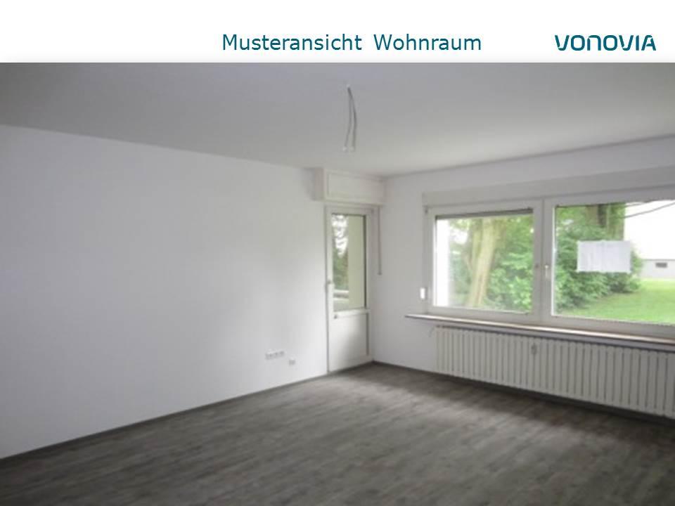 Weitblick inklusive: renovierte 2-Zimmer-Wohnung (2er-WG geeignet) - Foto 1