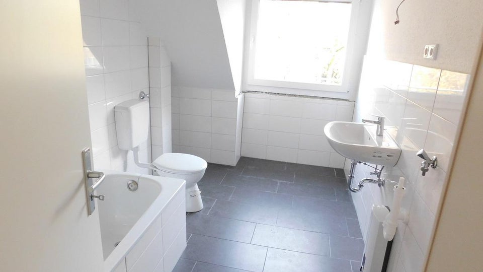 Schöne 2-Zimmer-DG-Wohung! - Foto 2