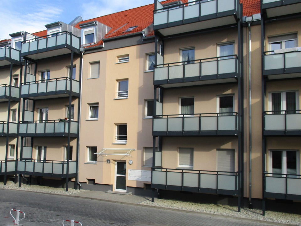 Die gefällt mir! Renovierte 2,5-Zimmer-Wohnung mit Balkon! - Foto 3