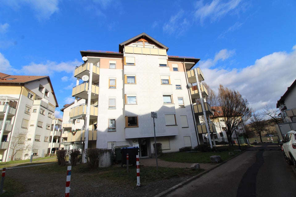 Mitten drin statt nur dabei: frisch renovierte 2-Zimmer-Wohnung - Photo 2
