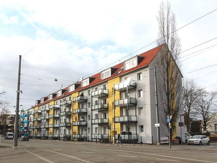 Zentrumsnah und verkehrsgünstig! Praktische 2,5-Zimmer-Wohnung - Photo 2