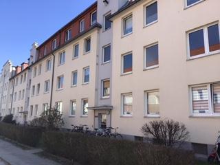 Da kommt man gern Heim. Kleine 3-Zimmer-Dachgeschosswohnung zu sofort! - Photo 4