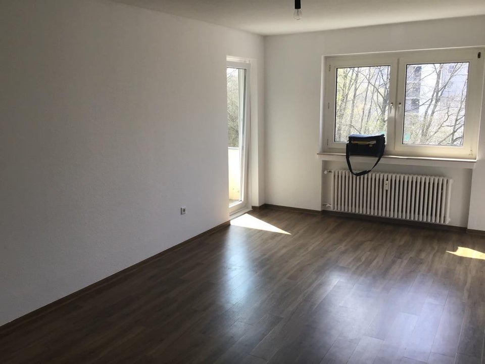 Bezugsfertige 3-Zimmer-Wohnung mit Einbauküche in Iserlohn-Löbbeckenkopf! - Foto 5