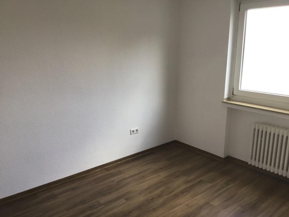 Bezugsfertige 3-Zimmer-Wohnung mit Einbauküche in Iserlohn-Löbbeckenkopf! - Foto 4