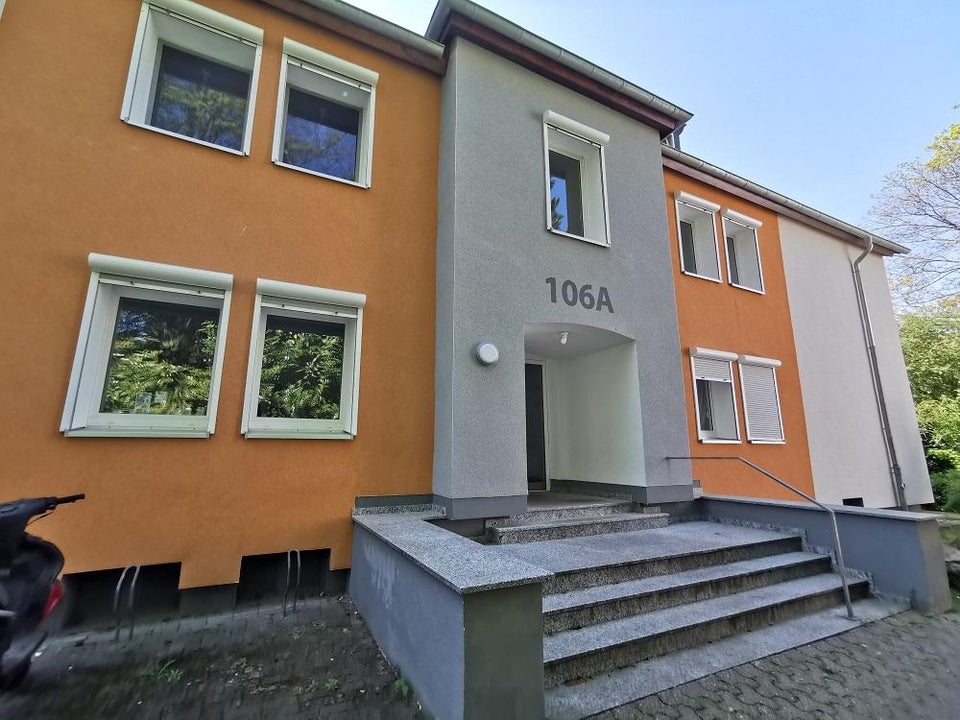 Die gefällt mir: praktische 2,5-Zimmer-Dachgeschosswohnung mit separatem Mansardenraum - Foto 2