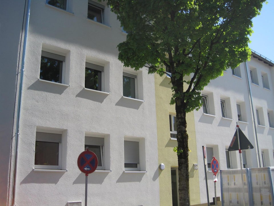 Einziehen und Wohlfühlen - Renovierte Wohnung mit moderner EBK! - Foto 4
