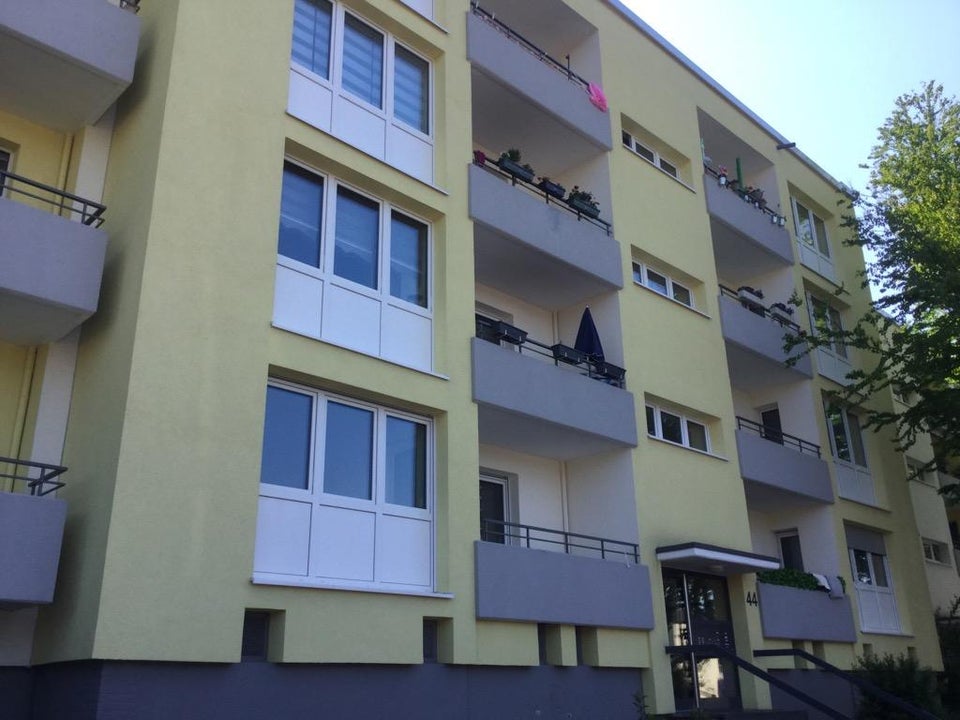 Schön aufgeteilte, renovierte 3 Zimmer mit Fernsichtbalkon - Photo 1