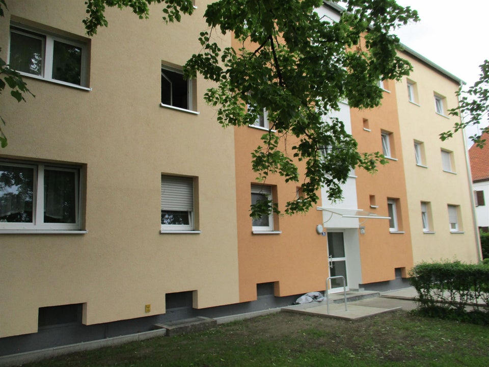 Ruhig, bezugsfertig & großzügig: Attraktive 4-Zimmer-Wohnung mit Balkon für Ihre Familie - Foto 4
