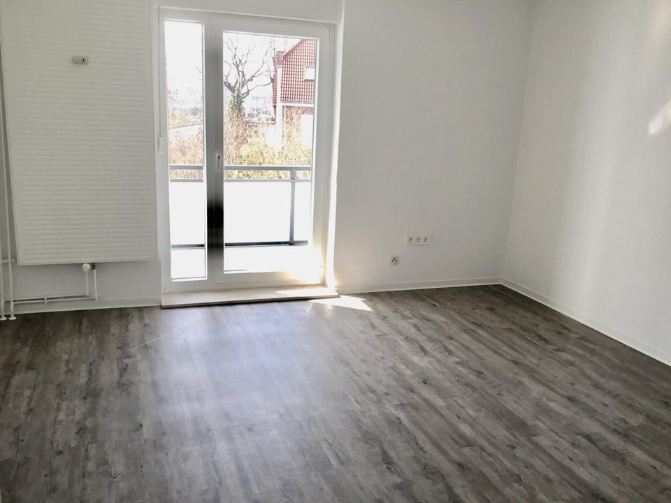 Zentral gelegene 3-Zimmer-Wohnung mit Tageslichtbad und Balkon - Photo 1
