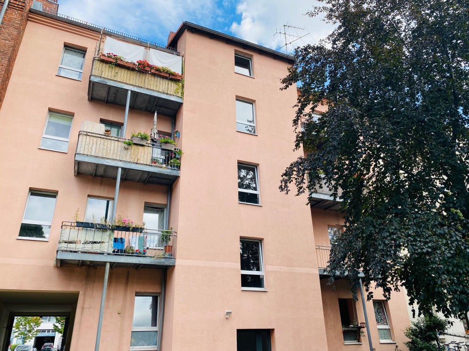 Renovierte 3-Zimmer-Wohnung mit Balkon sucht nette Familie! - Foto 4