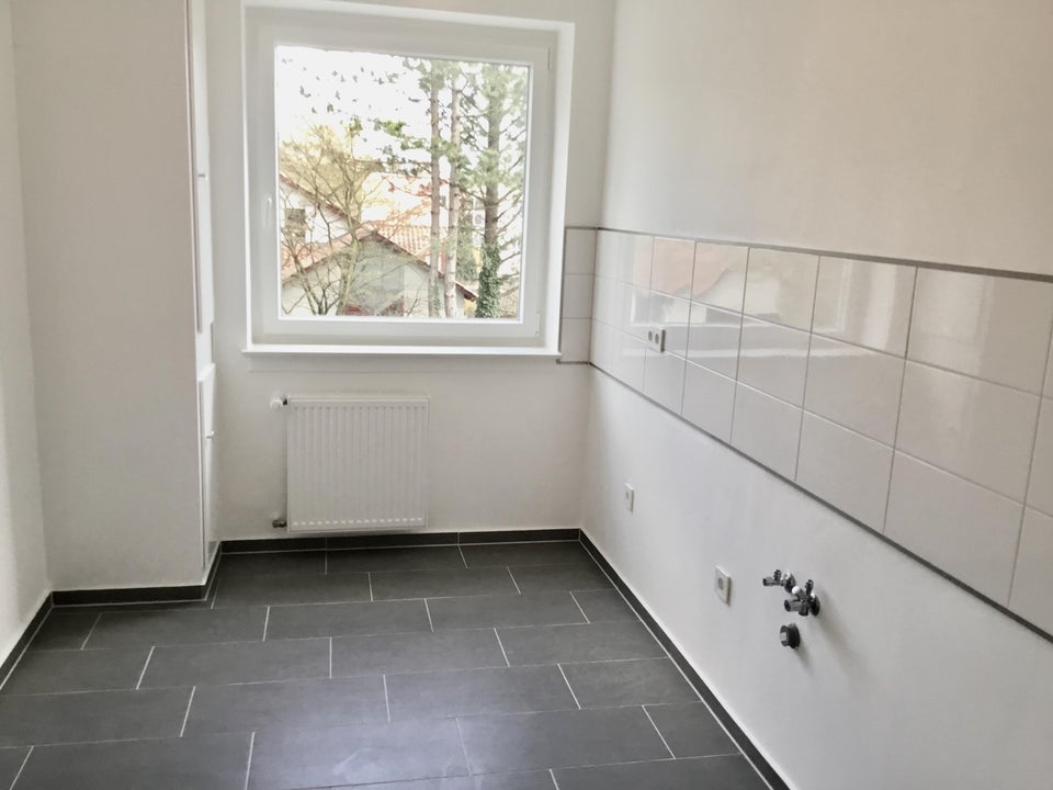 Möbel rein und loswohnen - 3 Zimmer-Wohnung mit Balkon - Foto 1