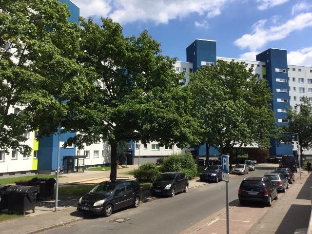 Gut geschnittene 3,5-Zimmer-Wohnung mit Balkon - Photo 1