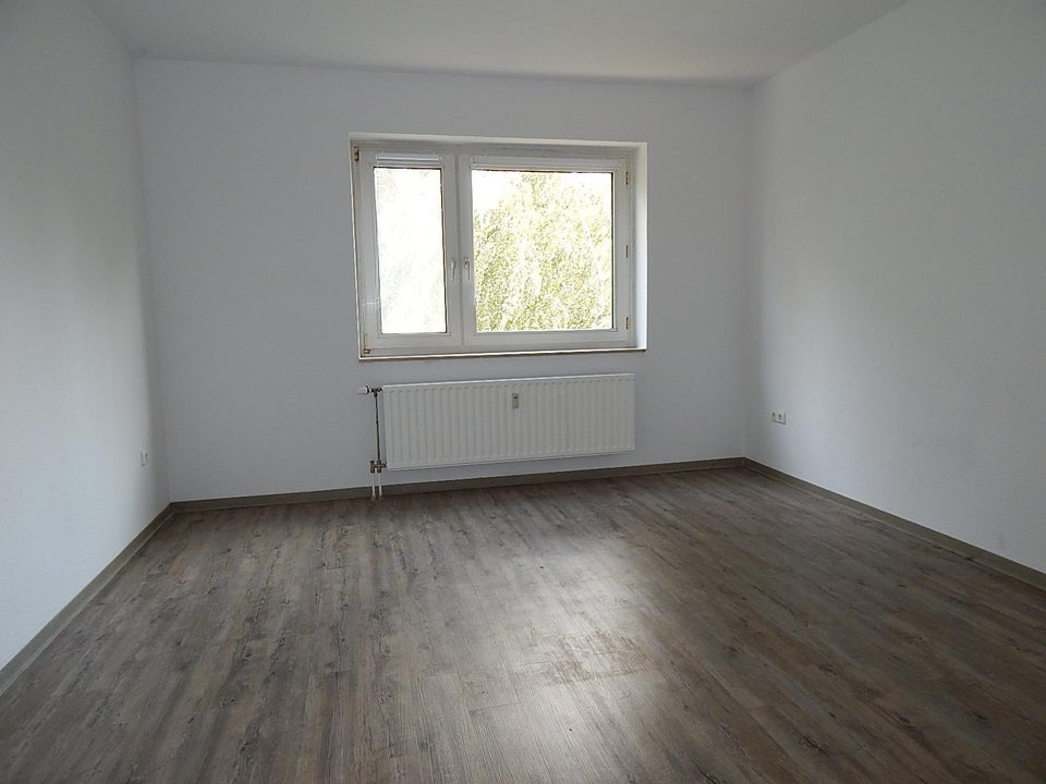 Stop! Renovierte 2-Zimmer-Wohnung mit Balkon - Foto 4