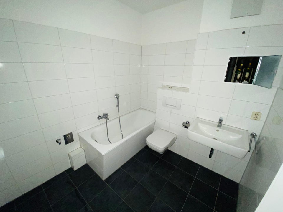 Böhlitz-Ehrenberg! 2 Zimmer Wohnung mit Balkon - Photo 2