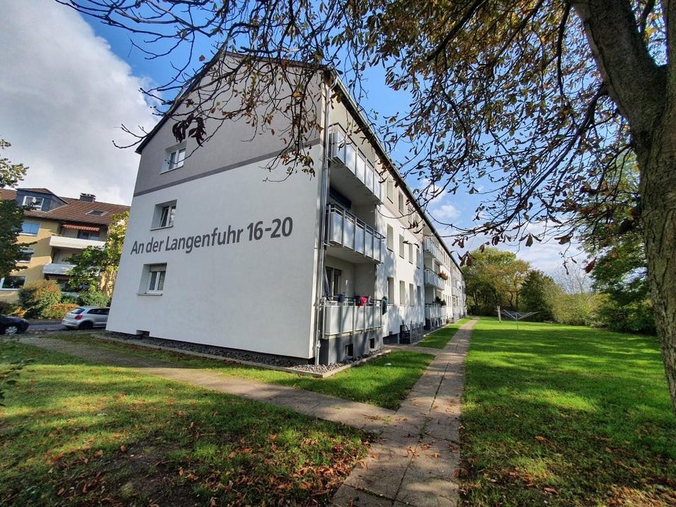 Ihr neues Familienglück: sanierte 4-Zimmer-Wohnung mit Grünblick - Photo 2