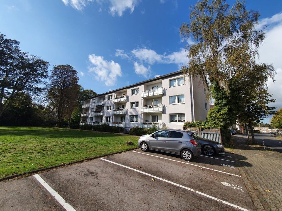 Neue Wohnung, neues Glück! Frisch renovierte 3-Zi.-Wohnung - Photo 2