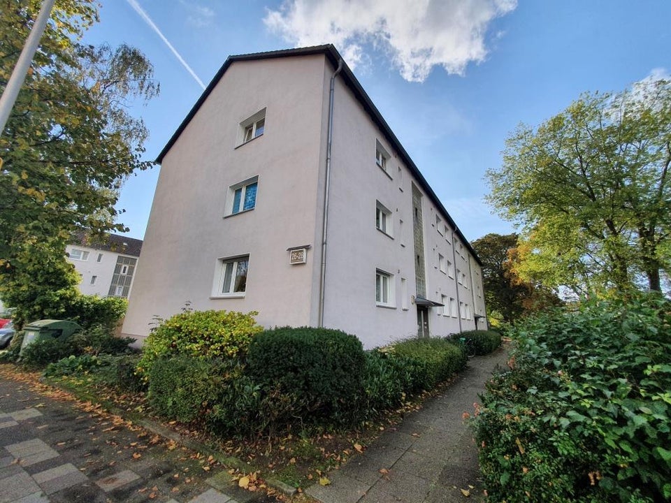 Neue Wohnung, neues Glück! Frisch renovierte 3-Zi.-Wohnung - Photo 2