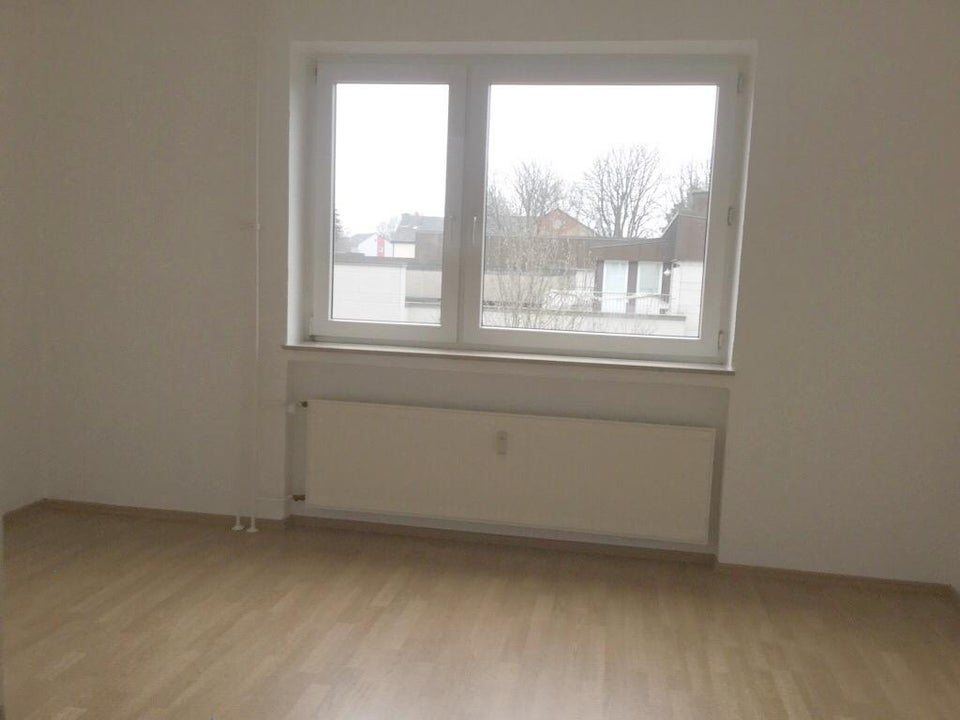 Großräumige 3-Zimmer-Wohnung mit Balkon! - Photo 2