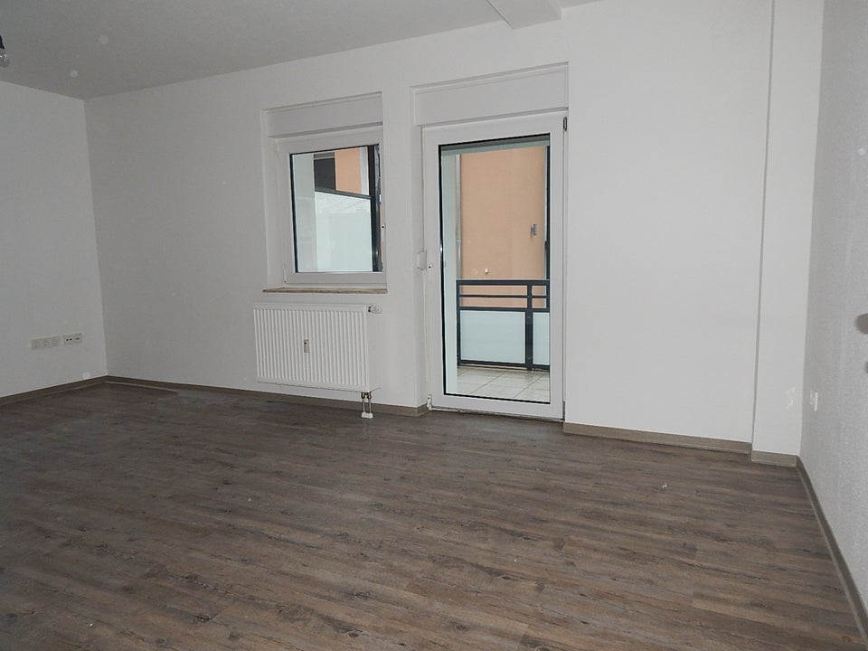 Für Senioren geeignet! Barrierearme 1,5-Zimmer-Wohnung mit Dusche und Balkon - Foto 1