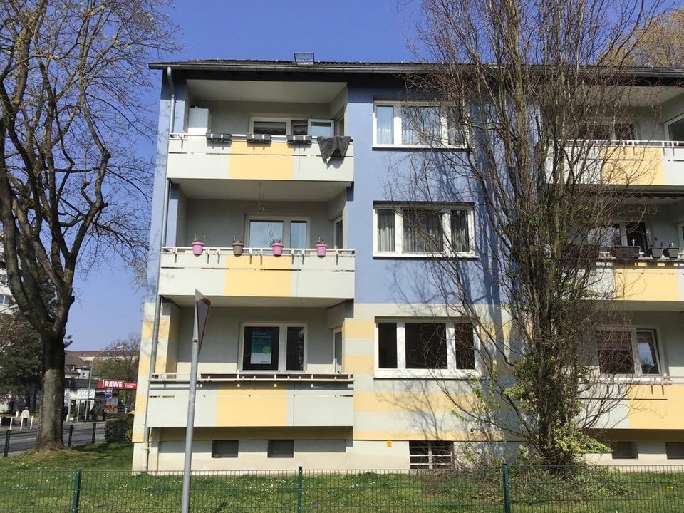 Wunderschöne Familienwohnung mit modernem Tageslichtbad und herrlichem Balkon im EG! - Foto 4
