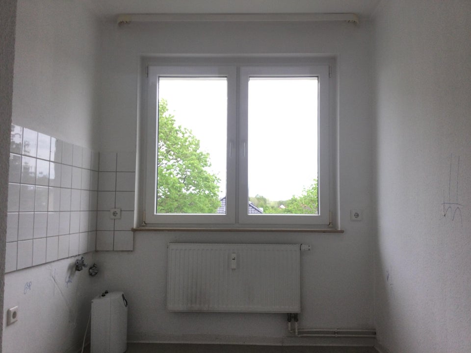 Familienfreundliche 3 Zimmer-Wohnung mit Balkon / Freifinaziert - Photo 1