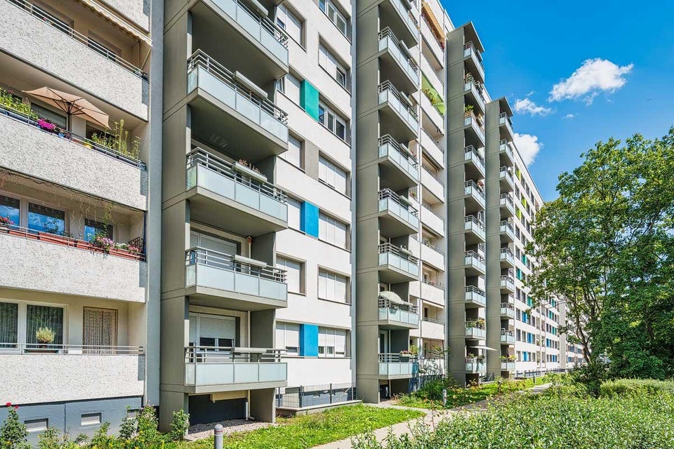 Erstbezug nach Sanierung: familienfreundliche 3-Raum-Wohnung mit Balkon - Foto 2