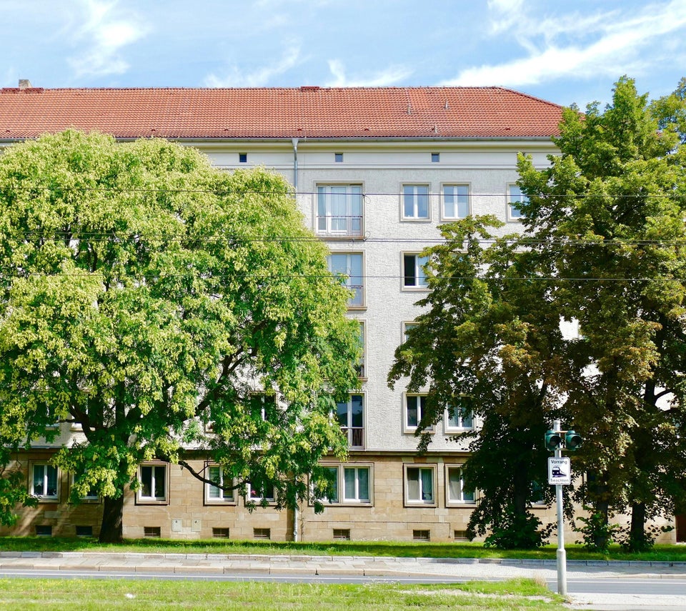 Wie sanieren diese praktische 2-Raum-City-Wohnung! - Foto 2