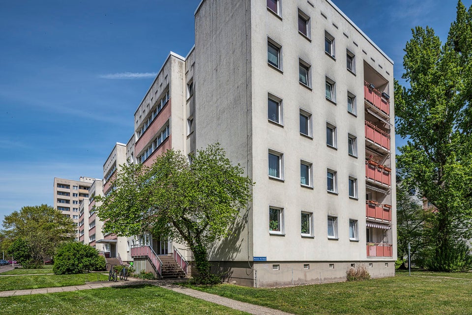 Familienfreundliche 4-Zimmer-Wohnung mit 2 Balkonen - Foto 1