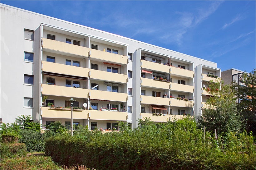 Helle 2-Zimmer-Wohnung mit Balkon und guter Infrastruktur - Foto 1