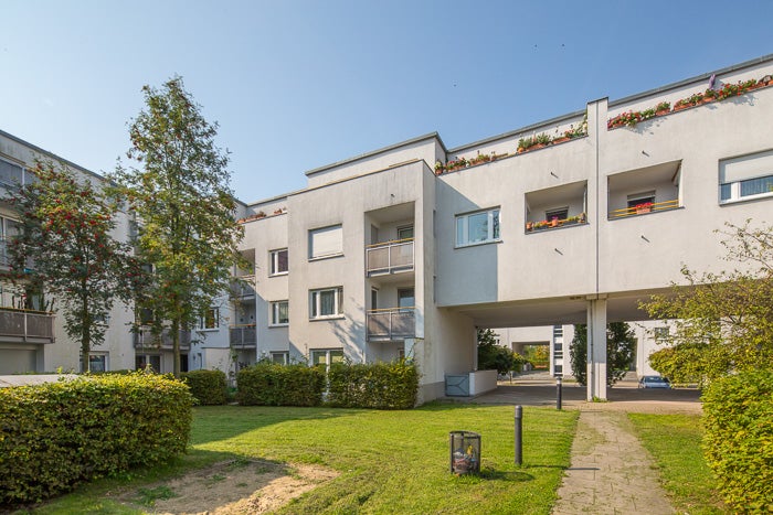 schöne 2-Zimmer-Wohnung mit Einbauküche - Foto 3
