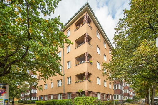 تصویر Wohnung bei Deutsche Wohnen · Geisenheimer Str. 44, 14197 Berlin