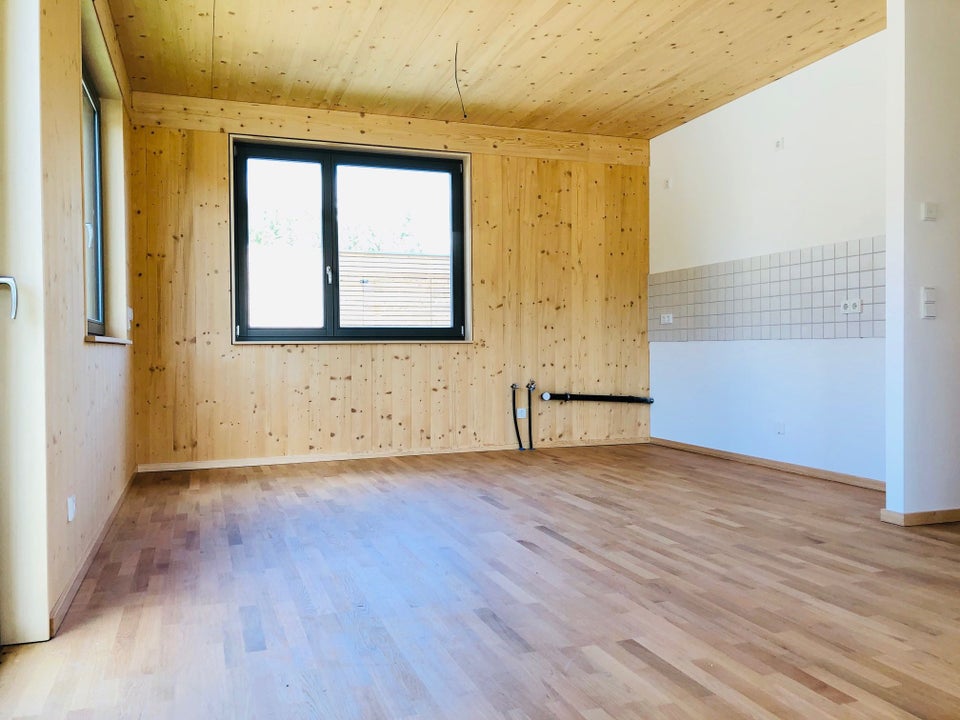 Großzügiges Heim mit sonnigem Garten - per sofort - Foto 2