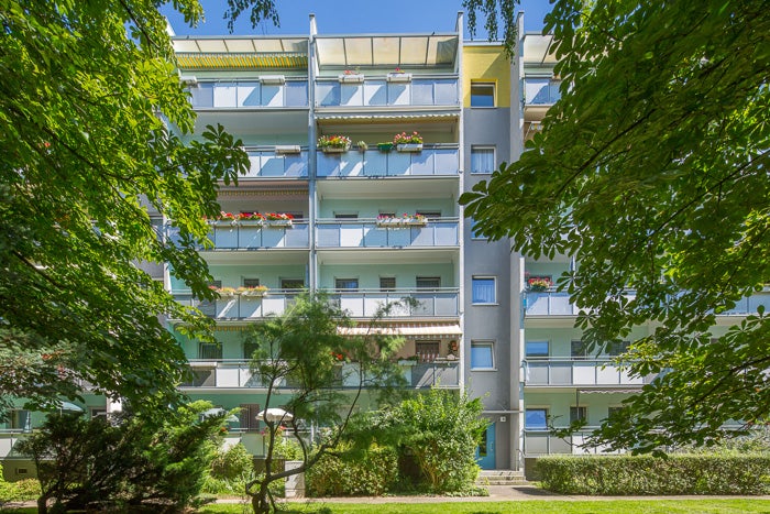 Schöne 3-Zimmerwohnung mit Balkon und Aufzug! - Foto 2