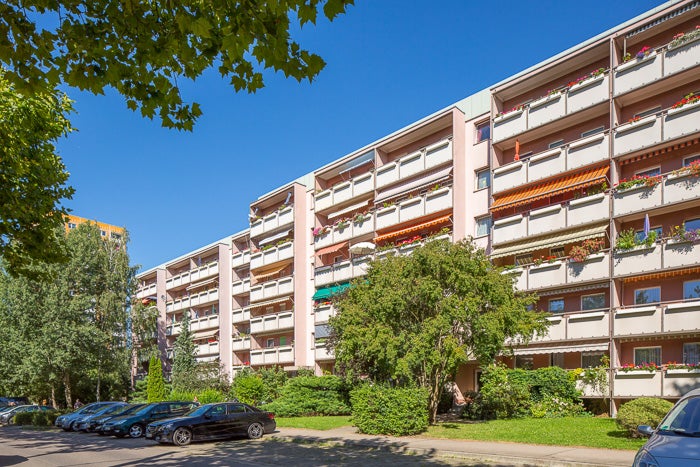3-Zimmer-Wohnung mit Balkon im 1.Obergeschoß! - Foto 2