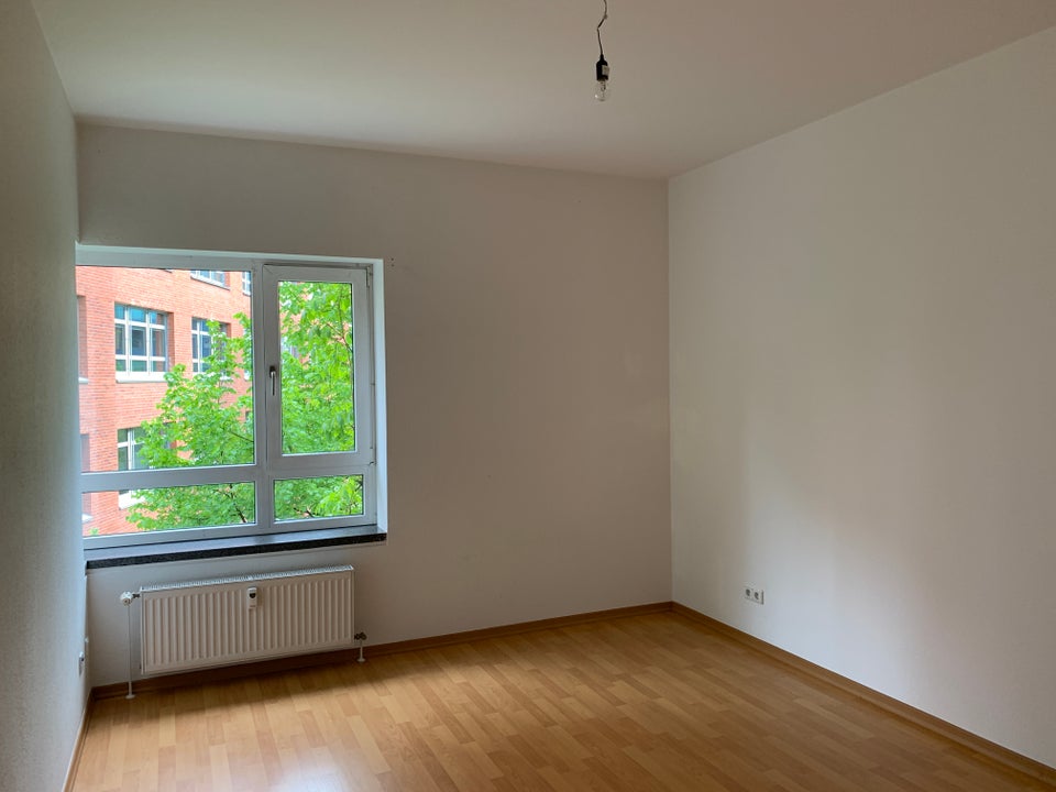 Helle moderne 2-Zimmer-Wohnung in Bockenheim (nähe Messe) - Photo 1