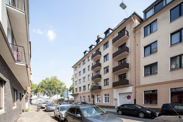 Hier wird saniert: 1-Zimmer-Wohnung mit getrennter Küche und Balkon - Photo 3