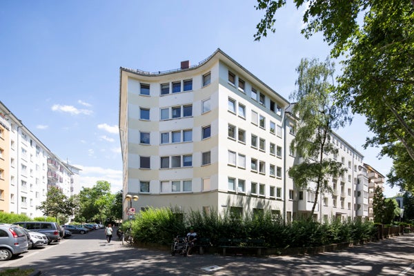 Großzügige 4-Zimmer-Wohnung mit 120 m², Balkon und Einbauküche - Foto 3