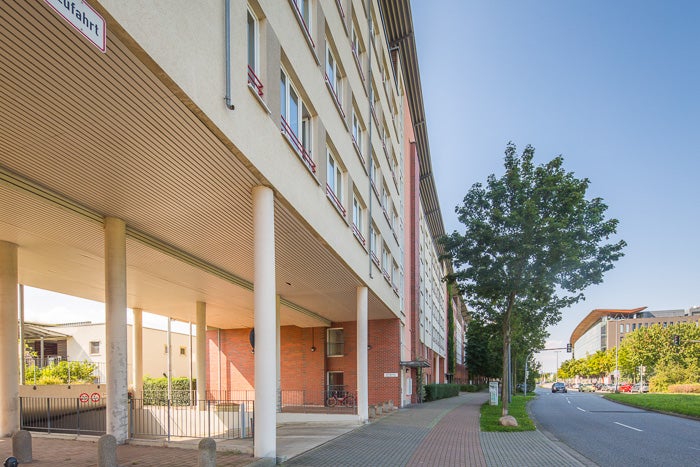 phänomenale Aussichten - 2 Raum Wohnung mit Balkon - Photo 1