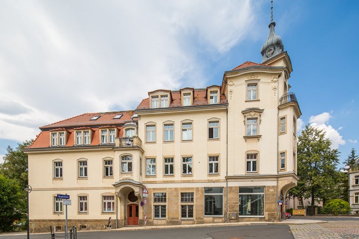 Familienfreundliche 4-Zimmer-Wohnung im Stadtteil Dresden Weißer Hirsch! - Photo 1