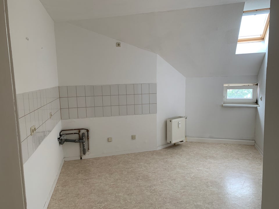 Frisch sanierte Dreiraumwohnung möchte nicht länger leer bleiben - Foto 2