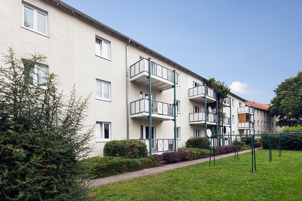 Zu sofort! Gemütliche 2-Zimmer-Wohnung mit Balkon und Tageslichtbad - Photo 4