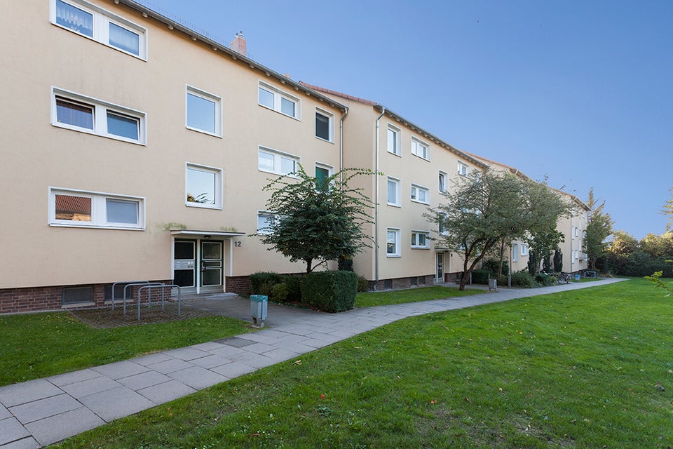 Renovierte 3- Zimmer- Wohnung mit Balkon ab sofort - Foto 5