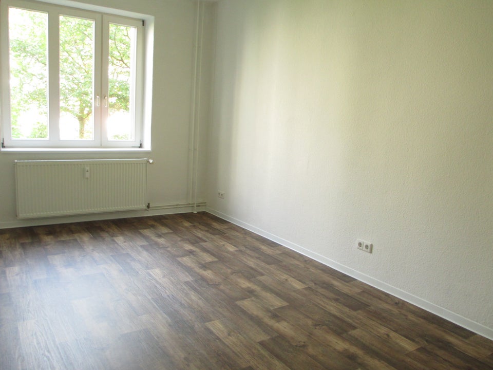 Alles was du benötigst: Balkon, Tageslichtbad und Gemütlichkeit in deinem neuen Zuhause! - Photo 4