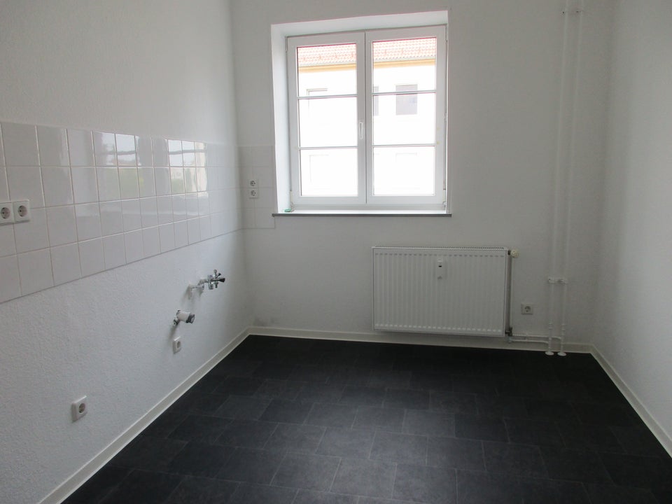 Alles was man braucht: ca 30 m2 Wohnzimmer+ ca 8,5 m2 großem Balkon! - Foto 1