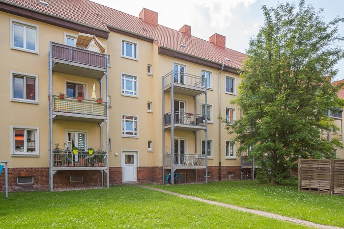 Frisch saniert: Willkommen im neuen Zuhause! - Foto 3